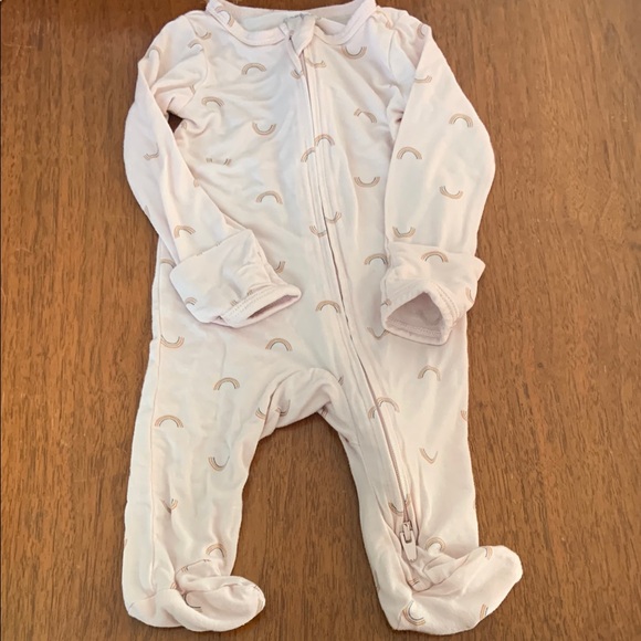 🫐3/$30 Carters Newborn Pink Baby Rainbow Bamboo Cozy Footies - Picture 2 of 6